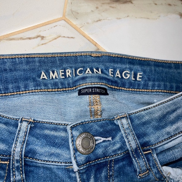 American Eagle Outfitters Jeans | Size: 6 - Picture 4 of 7